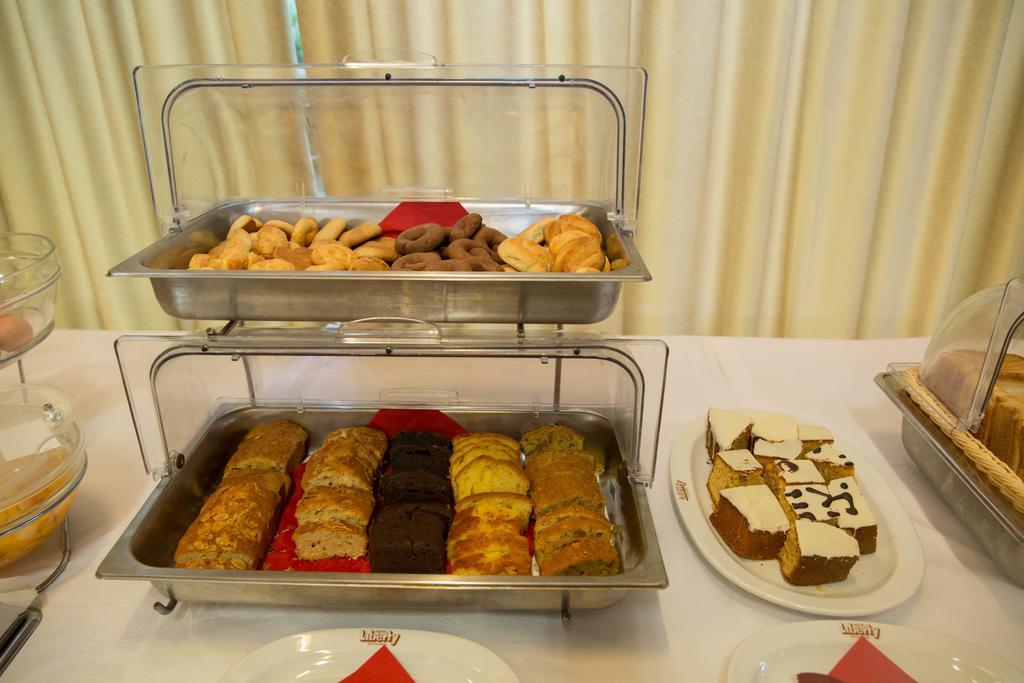 Hotel Liberty Missolonghi ภายนอก รูปภาพ