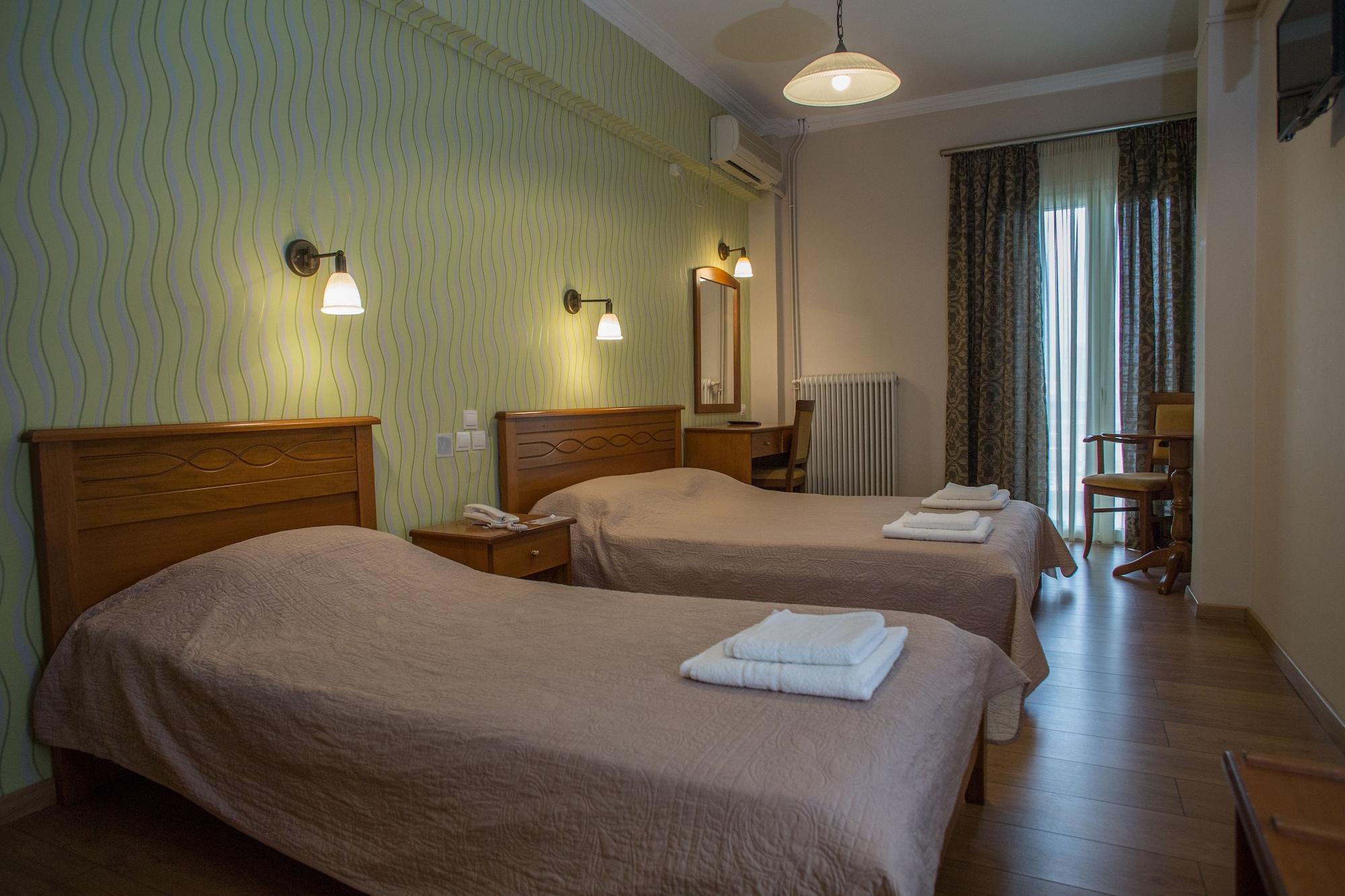 Hotel Liberty Missolonghi ภายนอก รูปภาพ