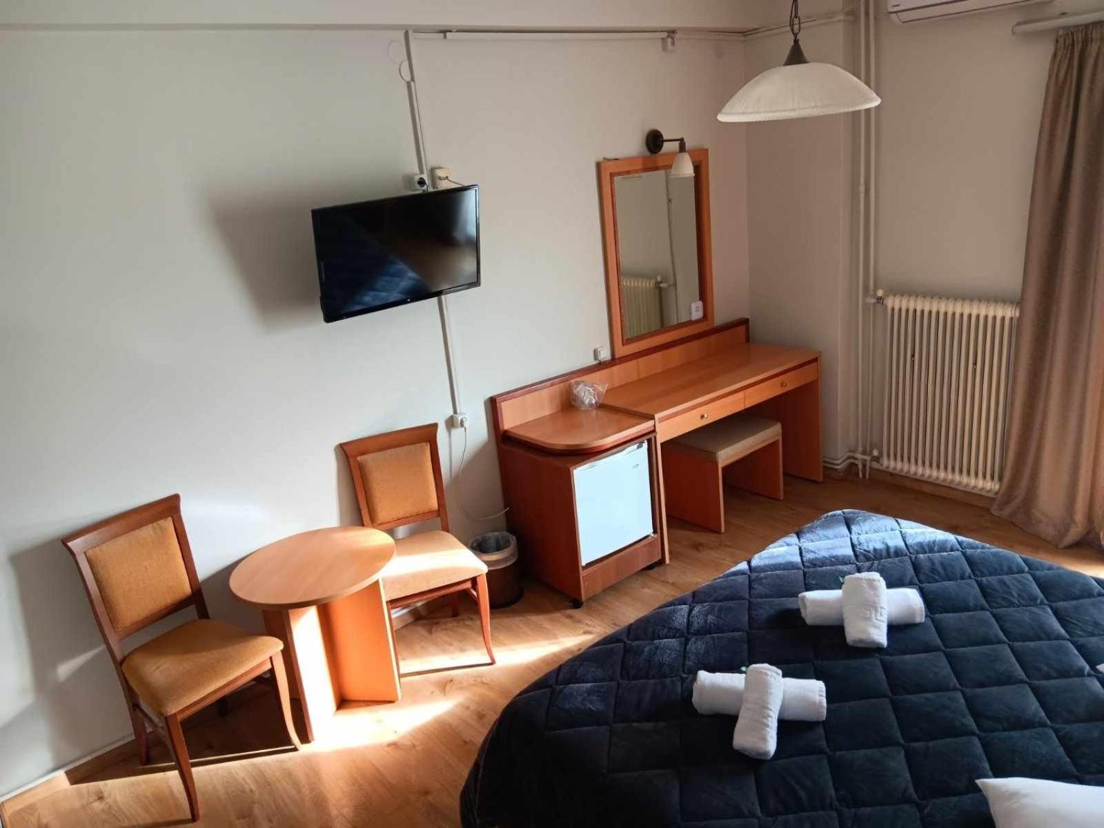 Hotel Liberty Missolonghi ภายนอก รูปภาพ