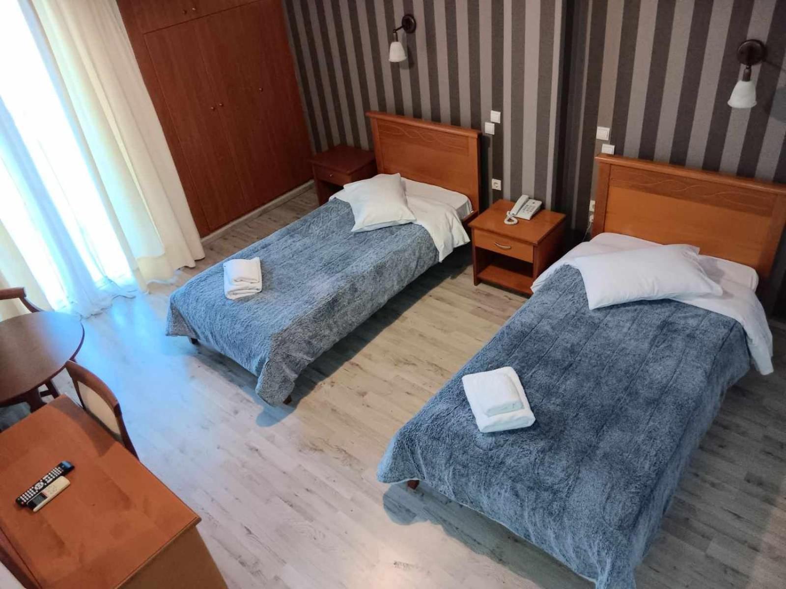 Hotel Liberty Missolonghi ภายนอก รูปภาพ