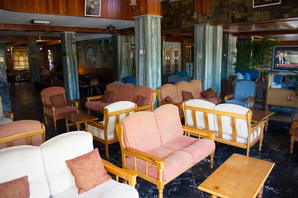 Hotel Liberty Missolonghi ภายนอก รูปภาพ