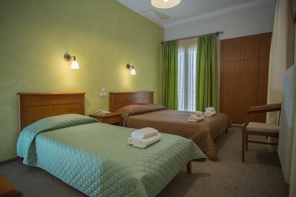 Hotel Liberty Missolonghi ภายนอก รูปภาพ