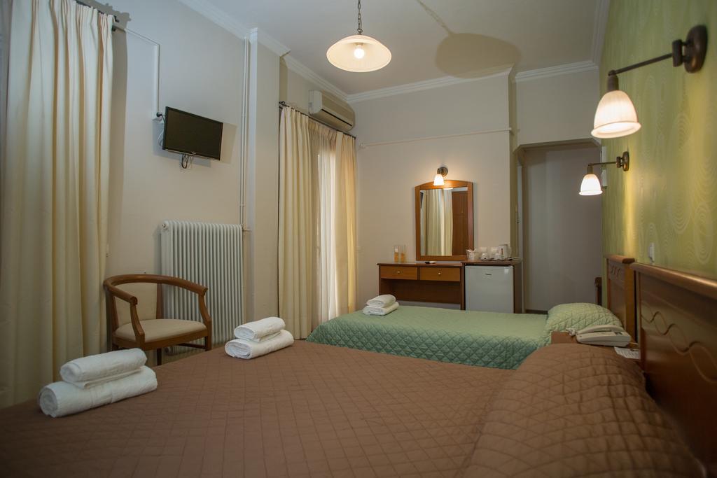 Hotel Liberty Missolonghi ภายนอก รูปภาพ