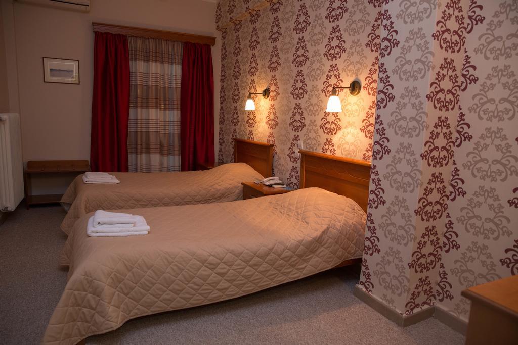 Hotel Liberty Missolonghi ภายนอก รูปภาพ
