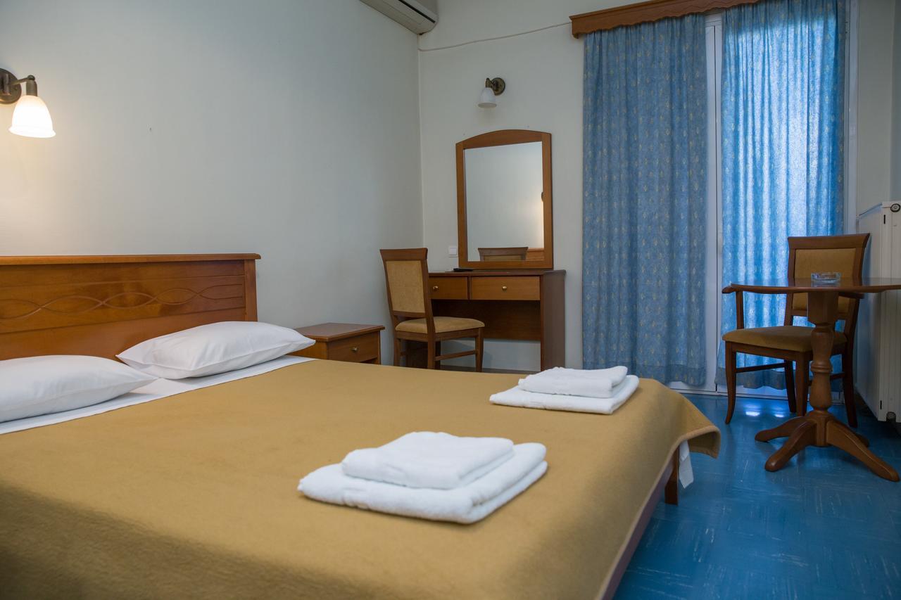 Hotel Liberty Missolonghi ภายนอก รูปภาพ