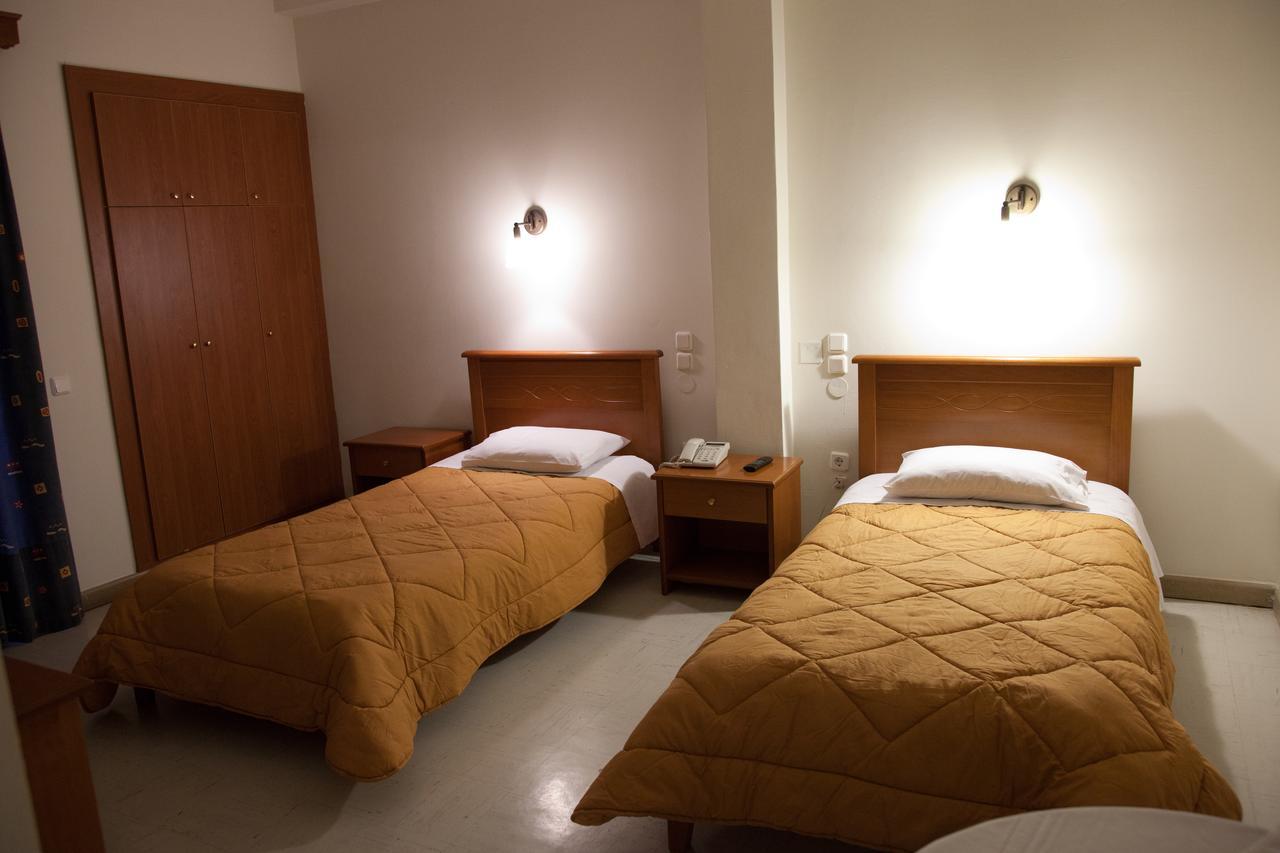 Hotel Liberty Missolonghi ภายนอก รูปภาพ
